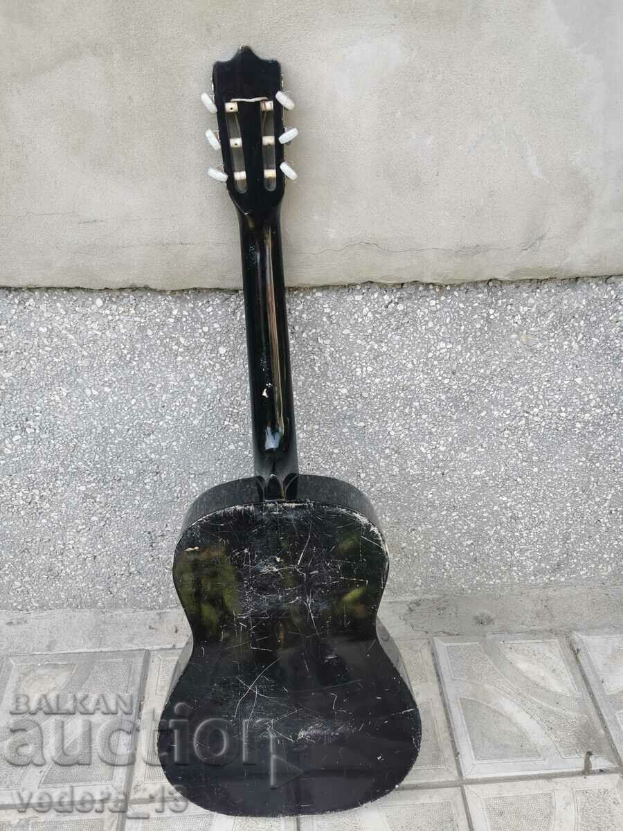 GUITAR with price 55.00 BGN | € 28.12 GUITAR with price 55.00 BGN | € 28.12