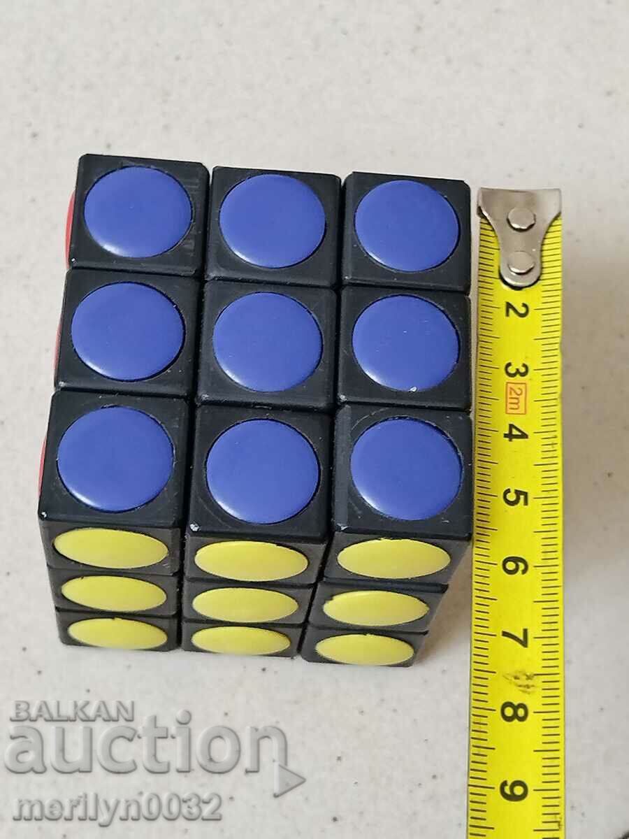 Delivery of Children's toy Magic Rubik's Cube 70s