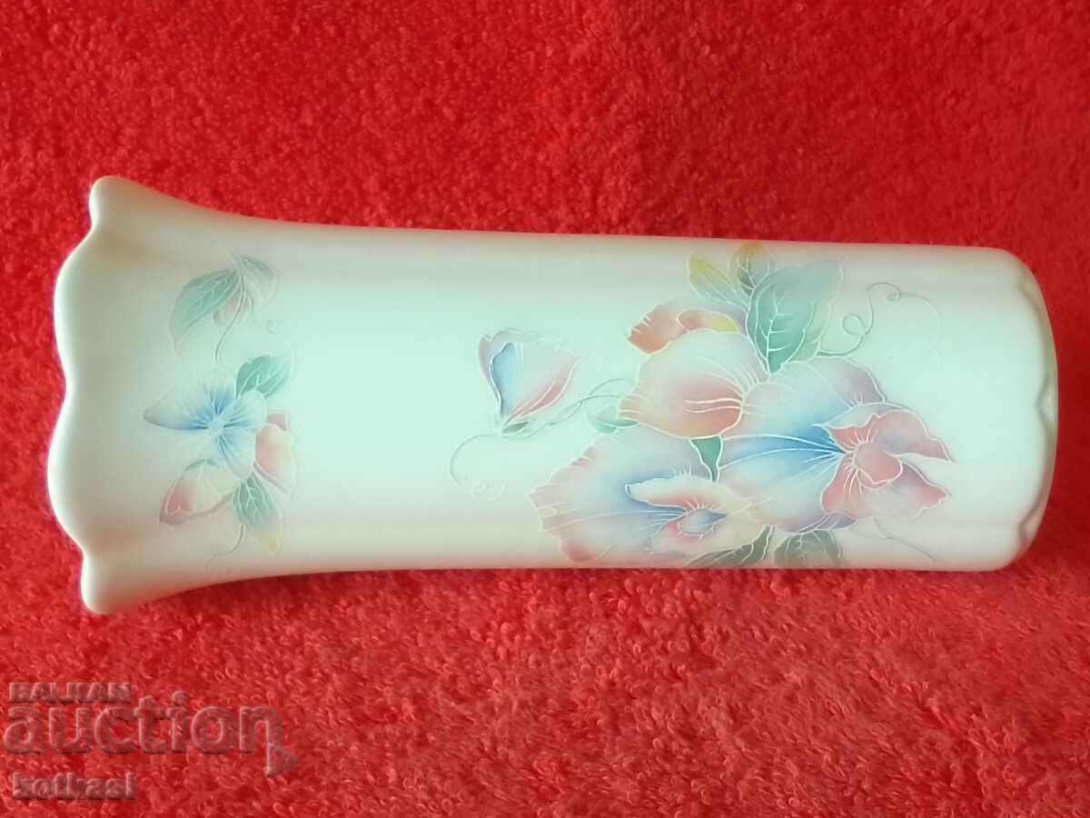 Old porcelain Vase ENGLAND AYNSLEY Embossed surface - 6 Old porcelain Vase ENGLAND AYNSLEY Embossed surface - 6