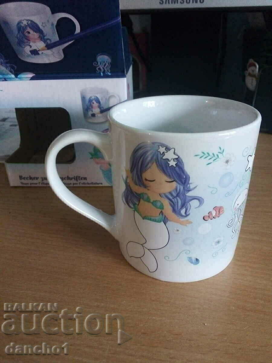 Licitație Cana de portelan pentru copii Licitație Cana de portelan pentru copii