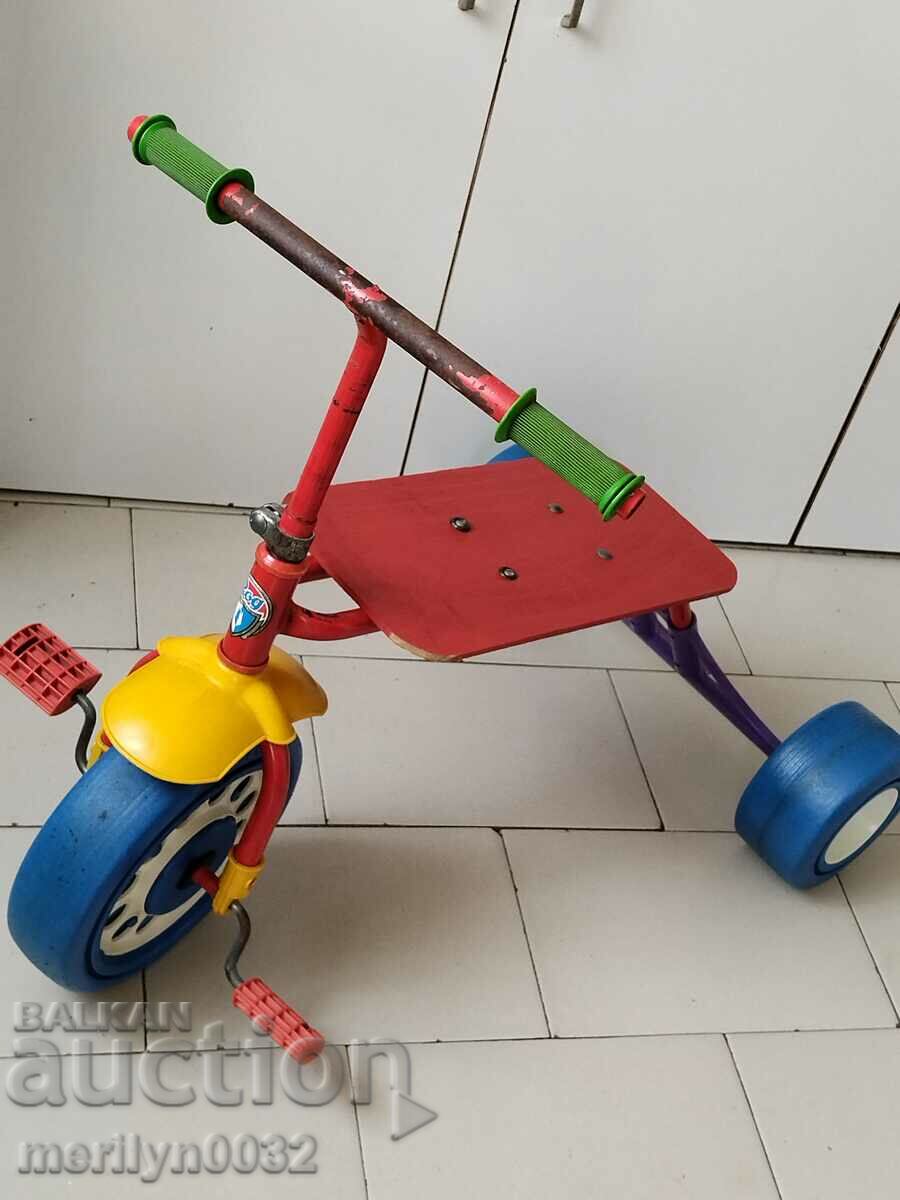 Children's bike bicycle tricycle late 80's NRB with price 60.00 BGN | € 30.68 Children's bike bicycle tricycle late 80's NRB with price 60.00 BGN | € 30.68