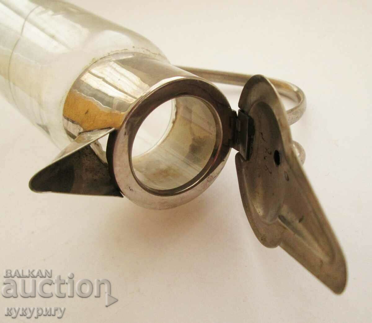 Δημοπρασία Παλιά γυάλινη κανάτα της δεκαετίας του 1930