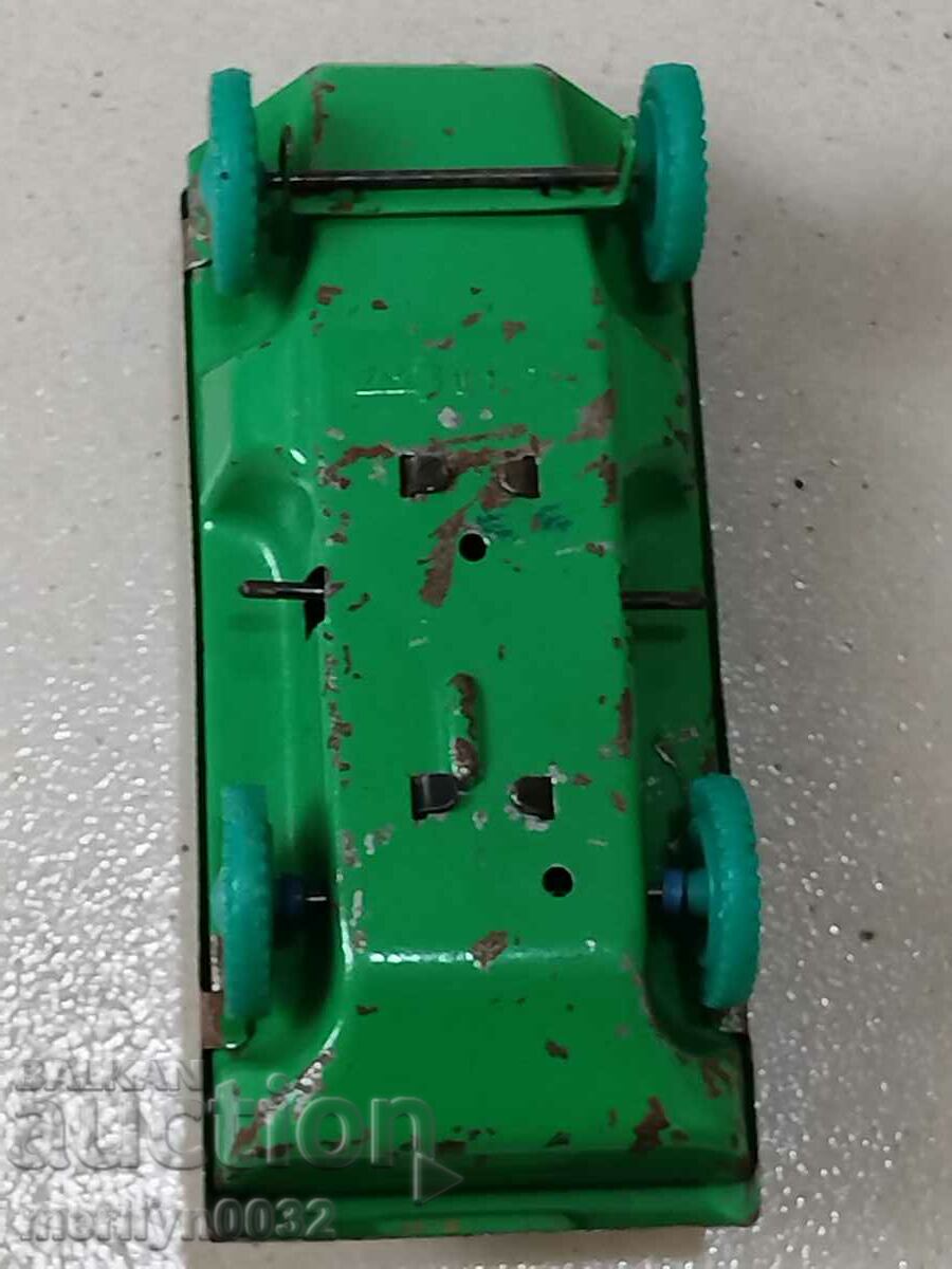 Παιδικό τσίγκινο παιχνίδι BTR θωρακισμένο αυτοκίνητο USSR 60s - 6 Παιδικό τσίγκινο παιχνίδι BTR θωρακισμένο αυτοκίνητο USSR 60s - 6