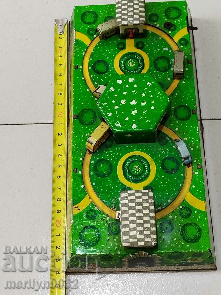 Δημοπρασία Το παιδικό παιχνίδι από τσίγκινα τελειώνει με το κλειδί να μην λειτουργεί Δημοπρασία Το παιδικό παιχνίδι από τσίγκινα τελειώνει με το κλειδί να μην λειτουργεί