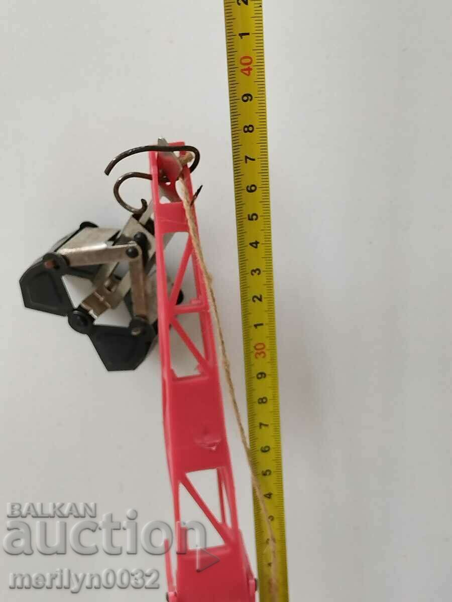 Children's toy excavator metal and plastic 70s NRB - 7 Children's toy excavator metal and plastic 70s NRB - 7