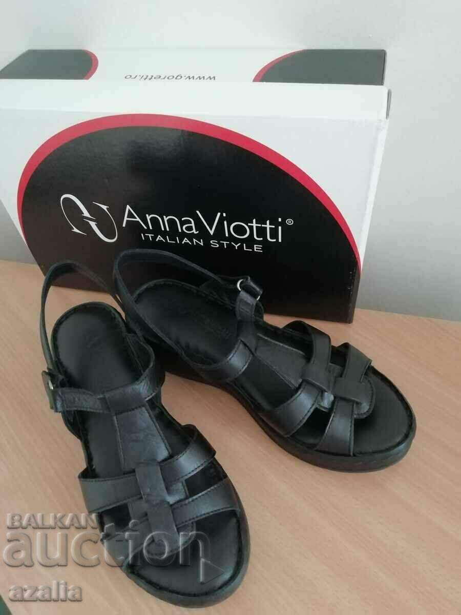 Италиански сандали от естествена кожа, черни, 36 размер