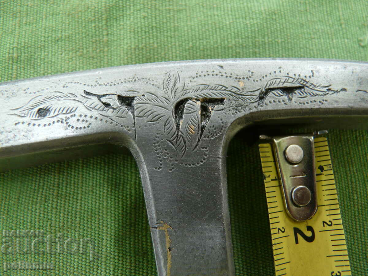 Стар германски занаятчийски чук - 291 с цена 100.00 лв. | € 51.13 Стар германски занаятчийски чук - 291 с цена 100.00 лв. | € 51.13