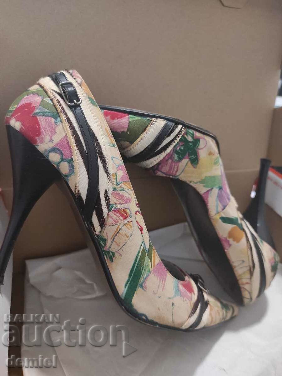 Women's heels