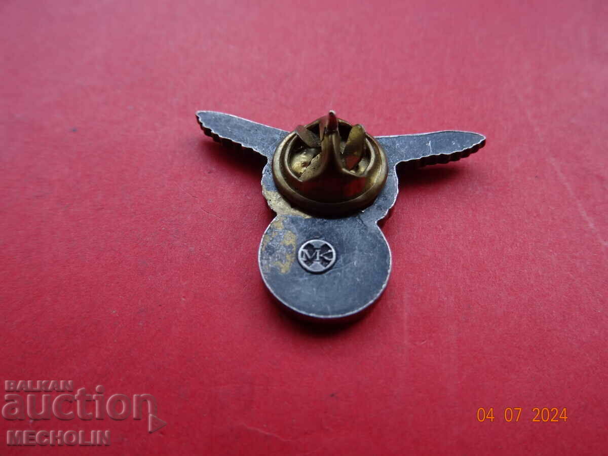 COLLECTIBLE SLOVAK BADGE - 5 COLLECTIBLE SLOVAK BADGE - 5