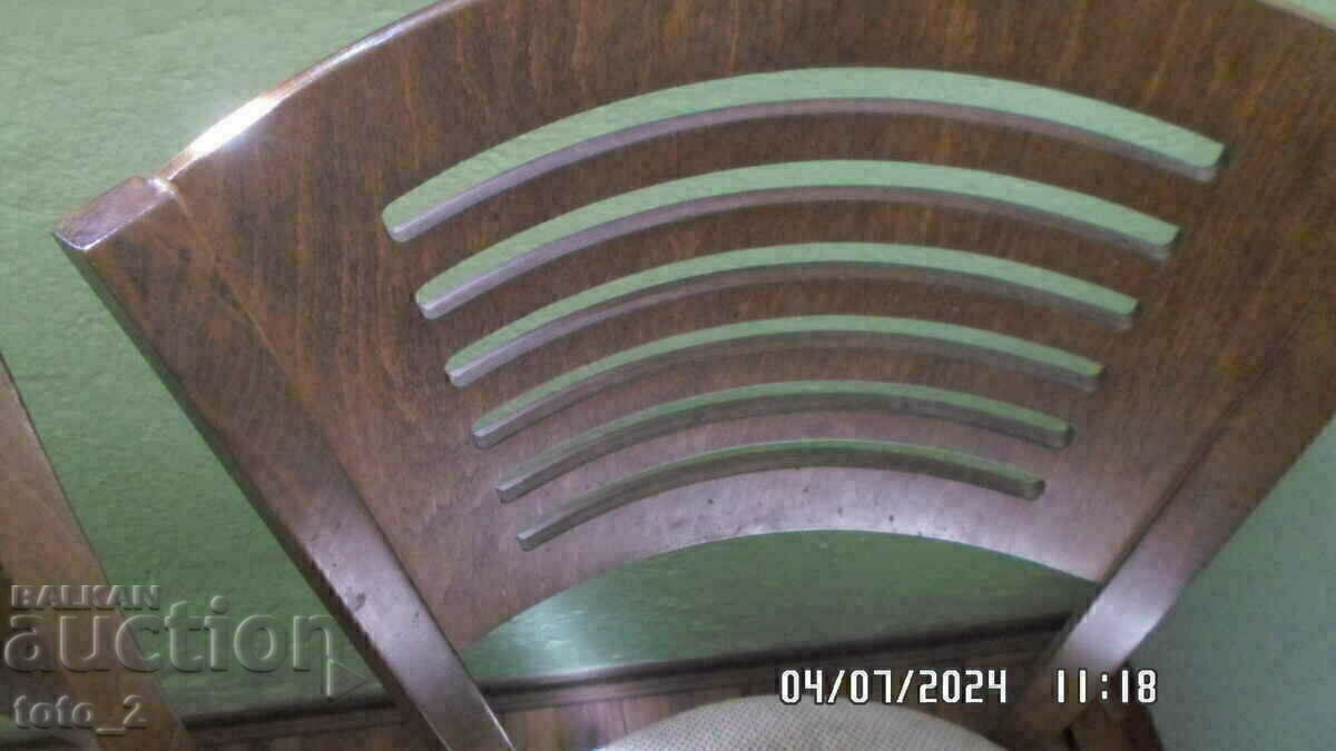 2 MASSIVE KITCHEN CHAIRS-DISCOUNT!!! - 5 2 MASSIVE KITCHEN CHAIRS-DISCOUNT!!! - 5