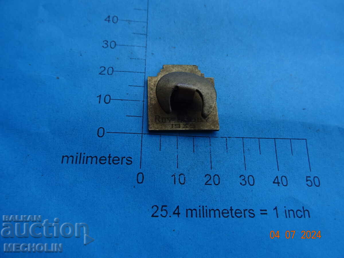 Auction COLLECTIBLE BADGE 1935 Auction COLLECTIBLE BADGE 1935