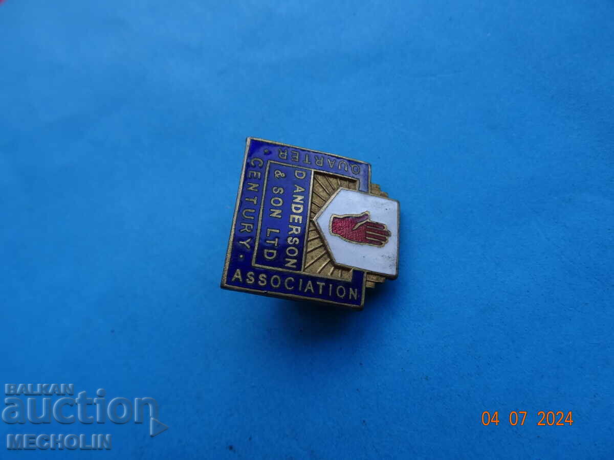 COLLECTIBLE BADGE 1935 - 6 COLLECTIBLE BADGE 1935 - 6