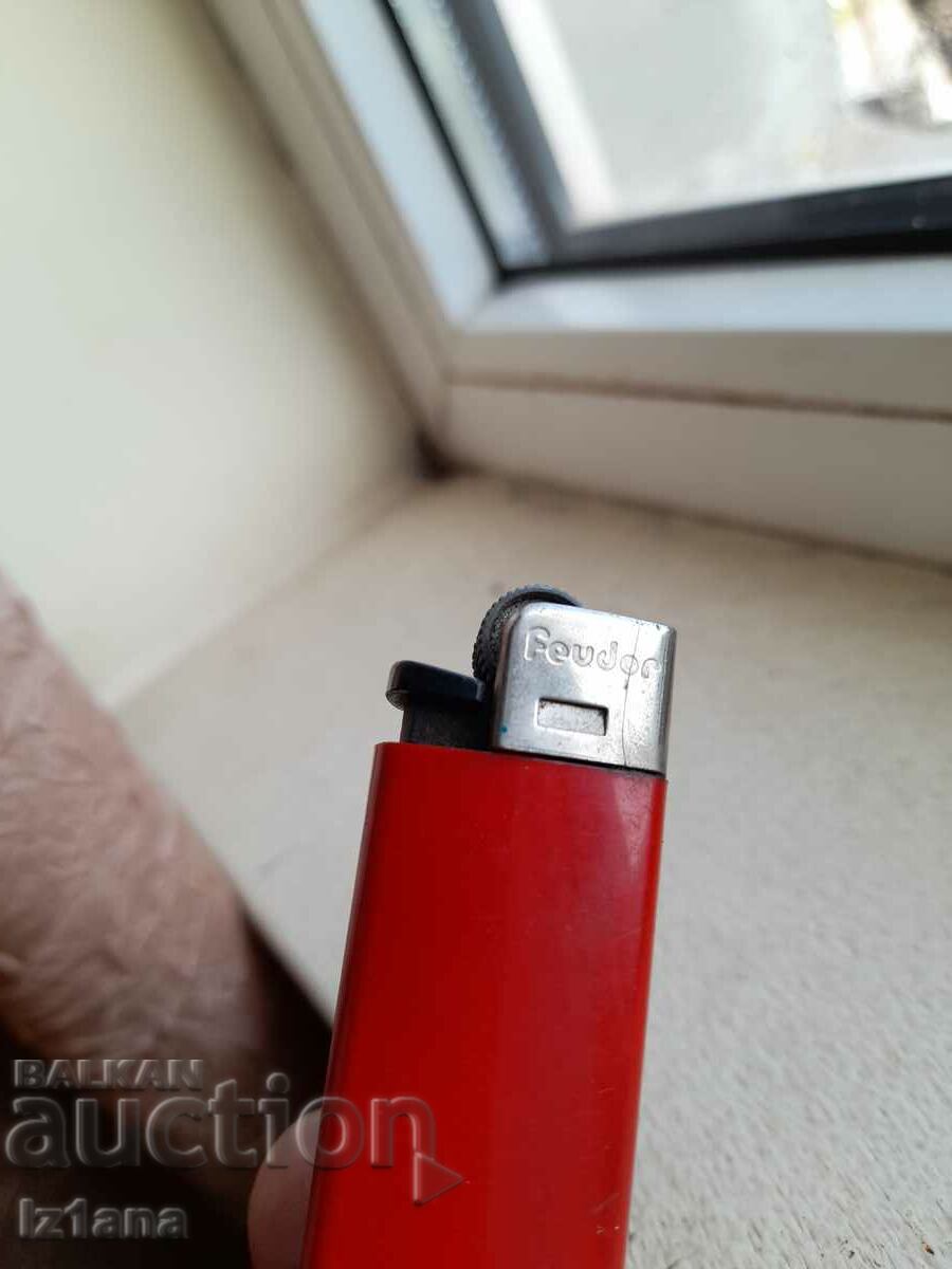 Auction Old Feudor lighter Auction Old Feudor lighter