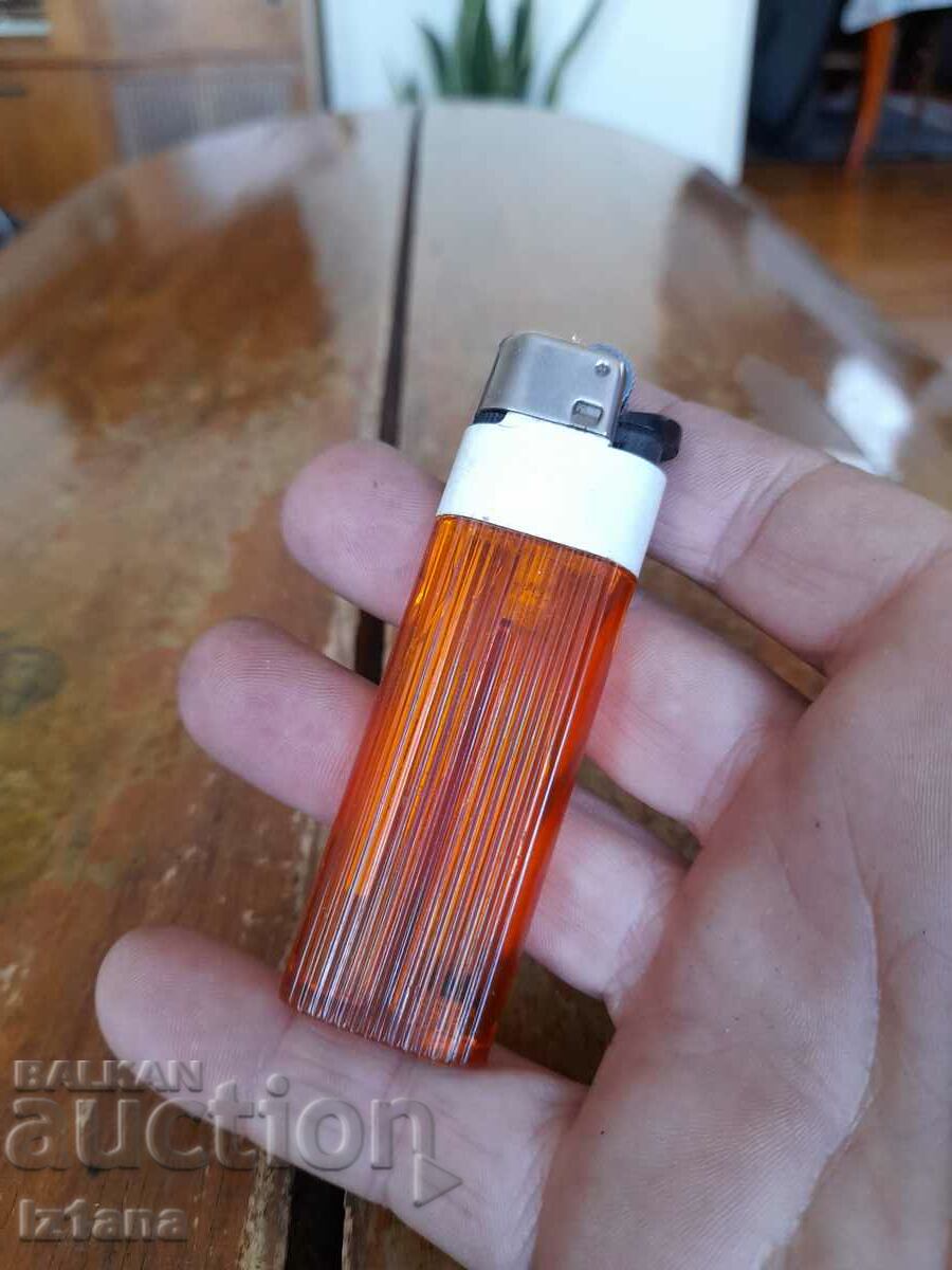 An old lighter with price 12.00 BGN | € 6.14