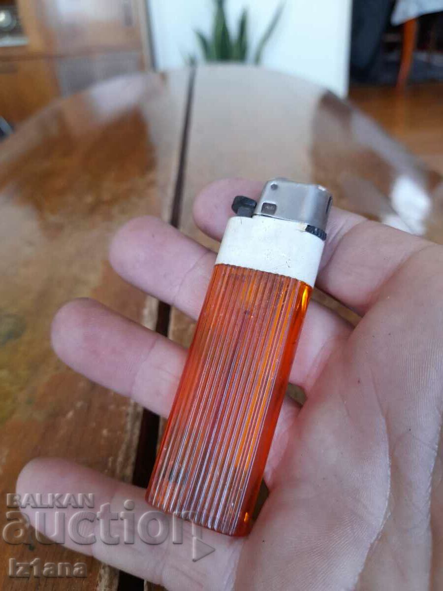 Auction  An old lighter
