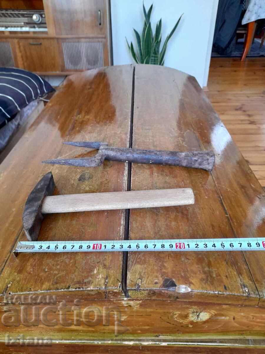 Old hammer and anvil for clipping hair - 6 Old hammer and anvil for clipping hair - 6