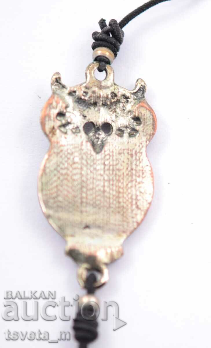 Доставка на Гривна с талисман Доставка на Гривна с талисман