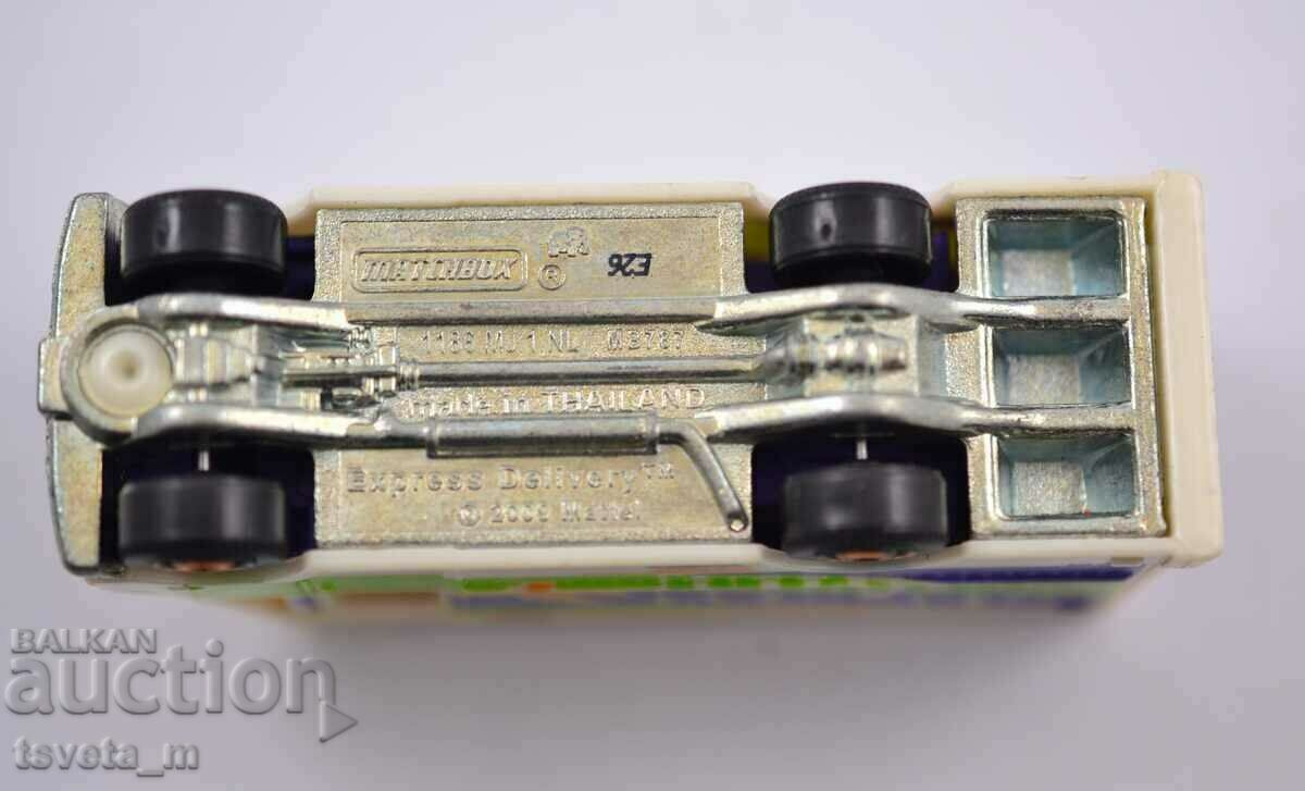 Delivery of Matchbox Thailand 2009 Express Delivery Delivery of Matchbox Thailand 2009 Express Delivery