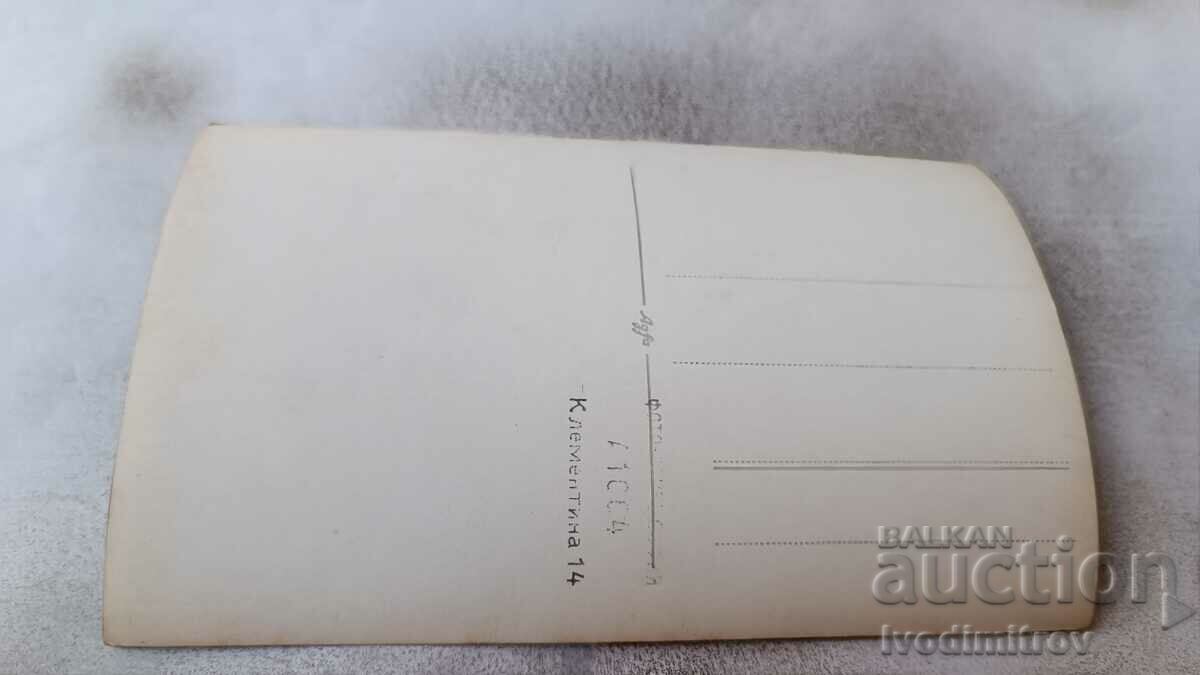 Φωτογραφία Σοφία Άνδρες σε μια αίθουσα συσκέψεων με τιμή 3.65 BGN | € 1.87 Φωτογραφία Σοφία Άνδρες σε μια αίθουσα συσκέψεων με τιμή 3.65 BGN | € 1.87