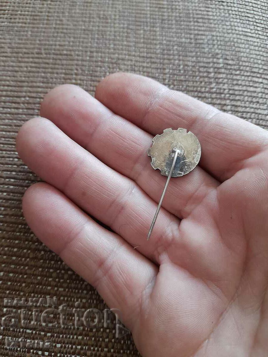 Auction NTS badge Auction NTS badge