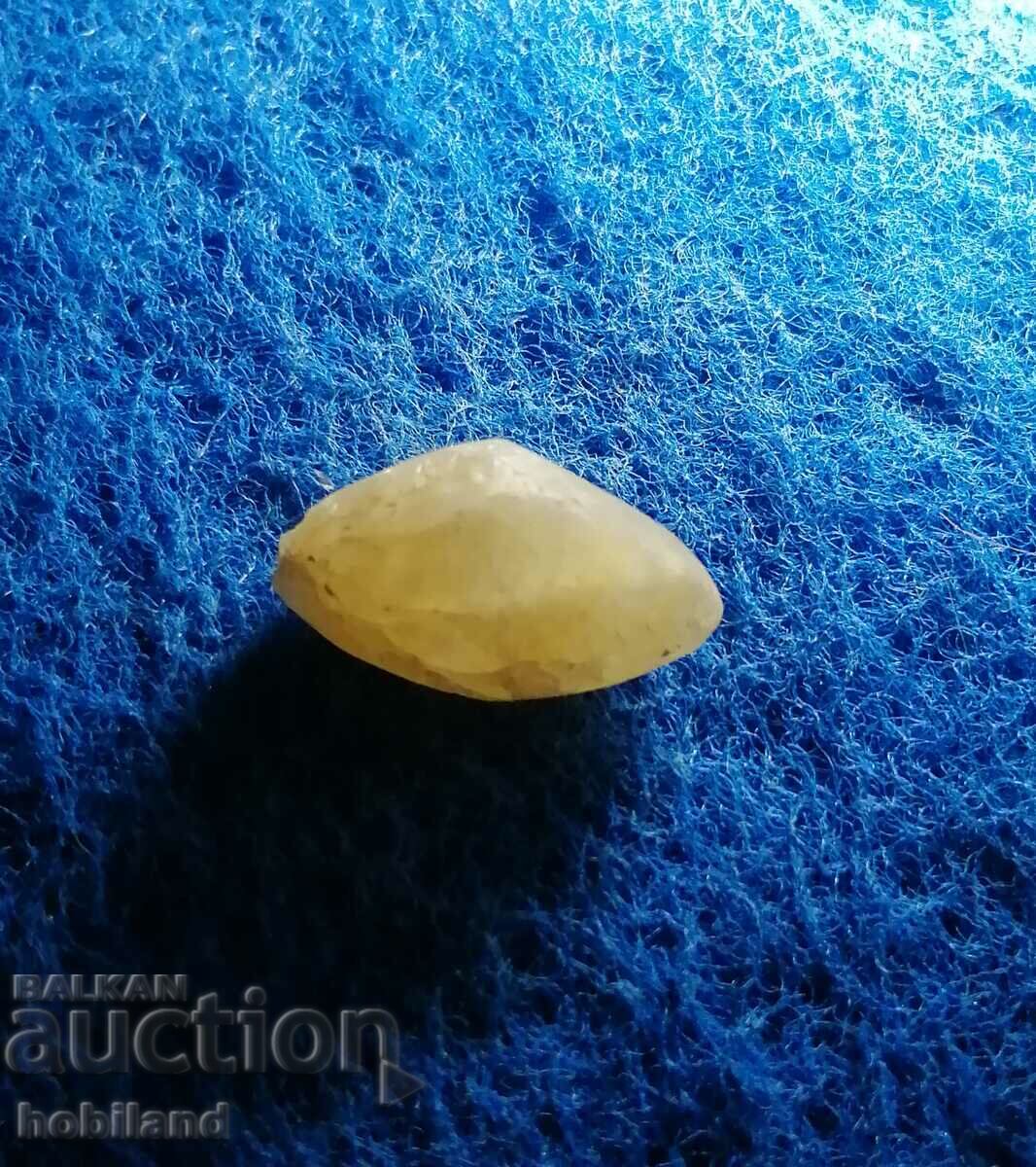 Calcit cu preț 5.00 BGN | € 2.56 Calcit cu preț 5.00 BGN | € 2.56