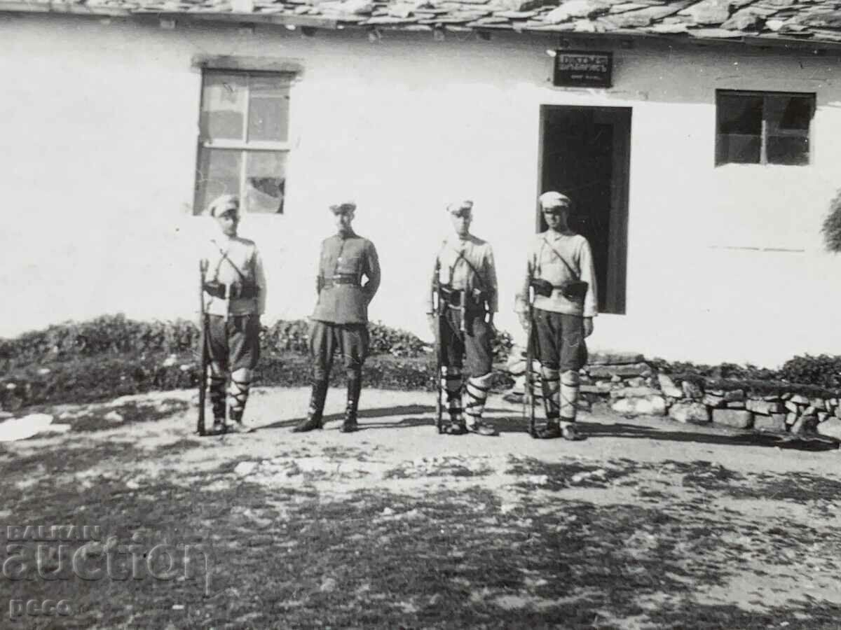 Border guards Post No. 15 "Tsar Boris" 1933 with price 10.00 BGN | € 5.11 Border guards Post No. 15 "Tsar Boris" 1933 with price 10.00 BGN | € 5.11