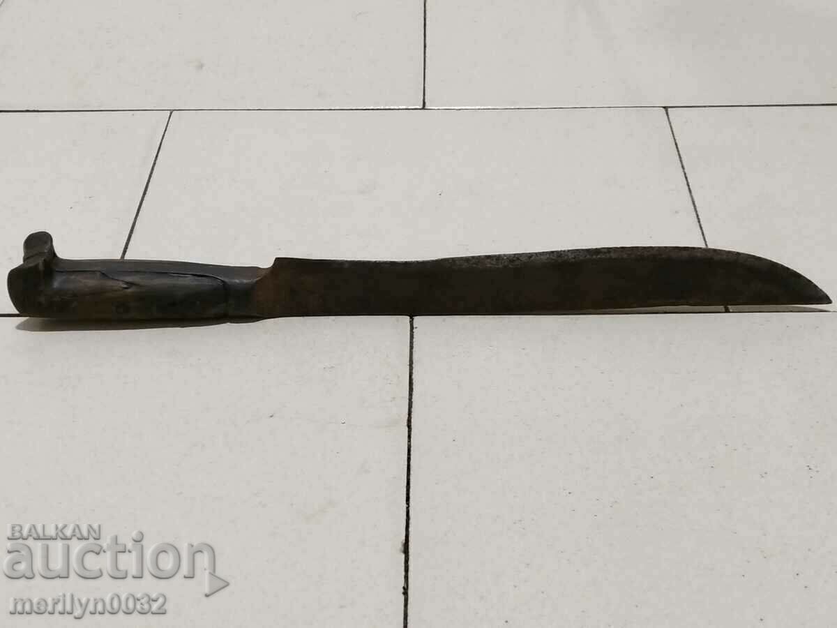 Forged karakulak shepherd's knife with a sharpened buffalo horn blade with price 295.00 BGN | € 150.83 Forged karakulak shepherd's knife with a sharpened buffalo horn blade with price 295.00 BGN | € 150.83