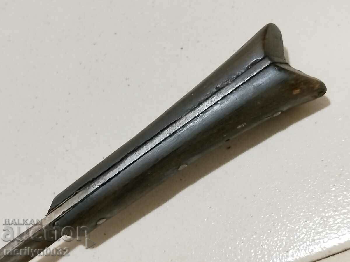 Auction Old forged knife, karakulak with tanned buffalo horn blade Auction Old forged knife, karakulak with tanned buffalo horn blade