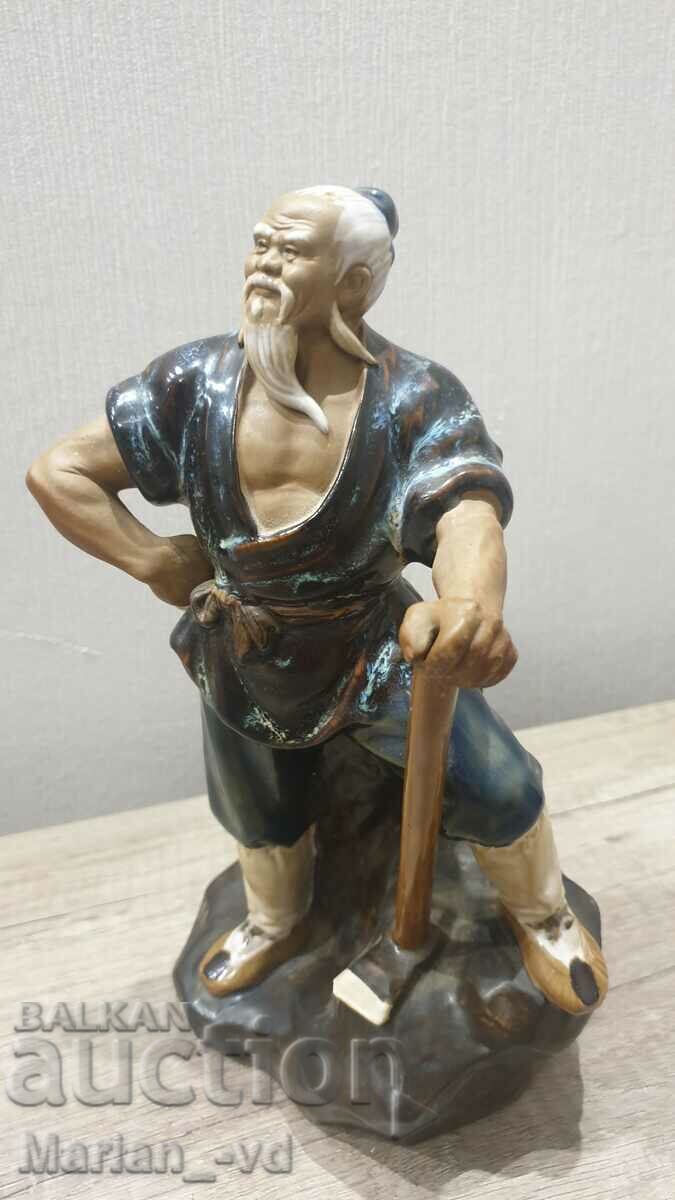 Porcelain figure - 7 Porcelain figure - 7