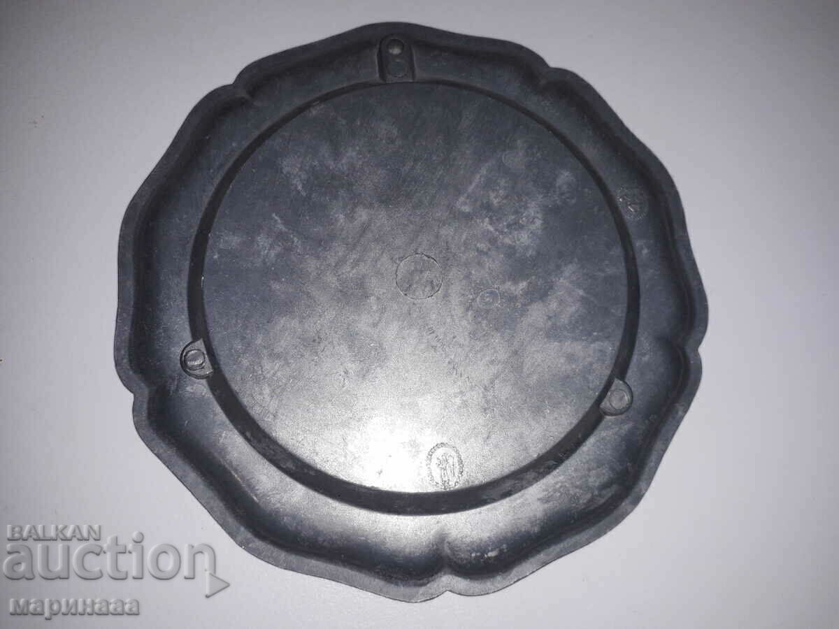 PLACA DE ZINC SOLID cu preț 7.00 BGN | € 3.58