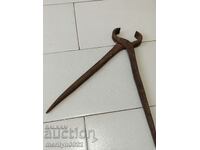 Стари ковашки клещи, керпедени, ковано желязо