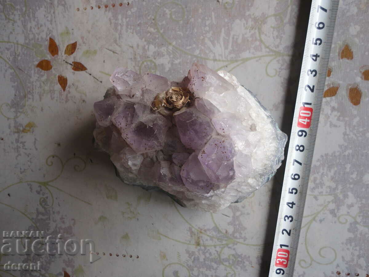 Mineral druse 1 with price 20.00 BGN | € 10.23