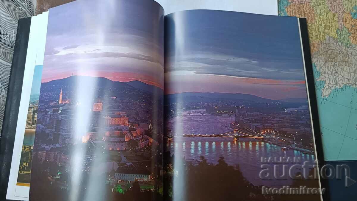 BUDAPEST in 64 Color Photographs 1979 - 5 BUDAPEST in 64 Color Photographs 1979 - 5