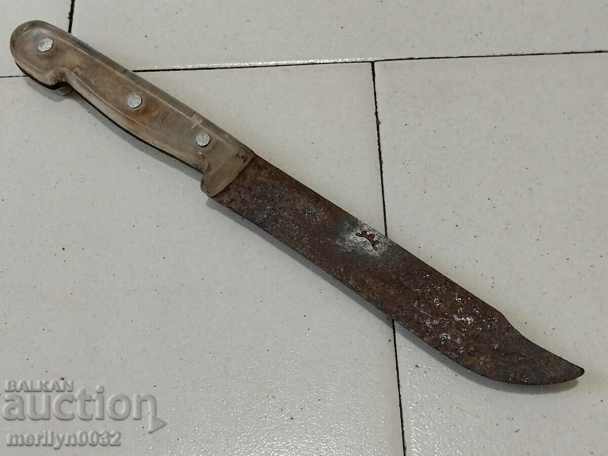 Стар нож с маркировка острие каракулак