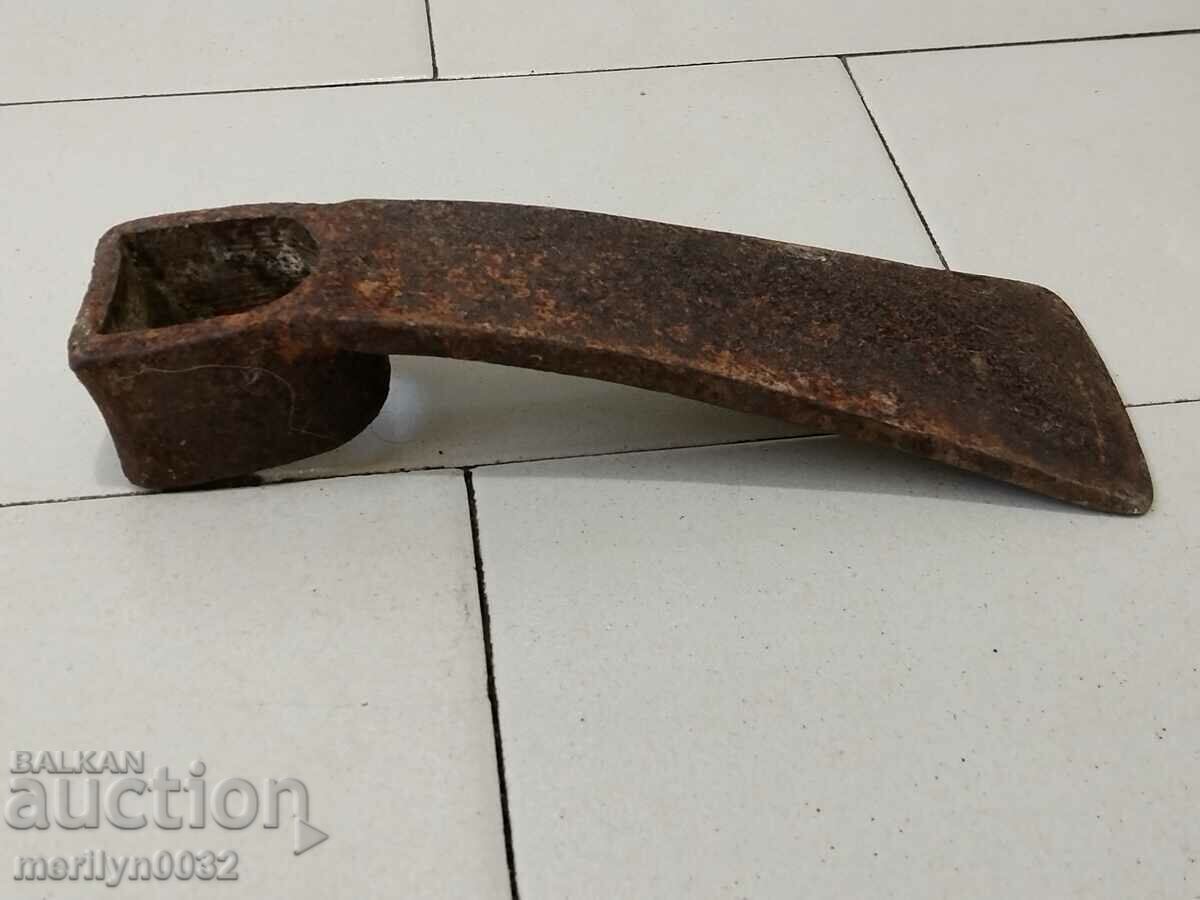 Auction Old forged turnhoe, wrought iron, hoe, blade, axe Auction Old forged turnhoe, wrought iron, hoe, blade, axe