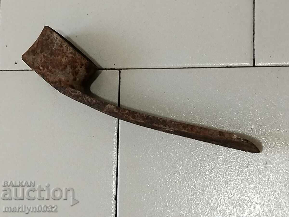 Old forged turnhoe, wrought iron, hoe, blade, axe - 7 Old forged turnhoe, wrought iron, hoe, blade, axe - 7