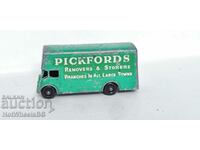 MATCHBOX LESNEY. No 46B "Pickfords" Removal Van 1960