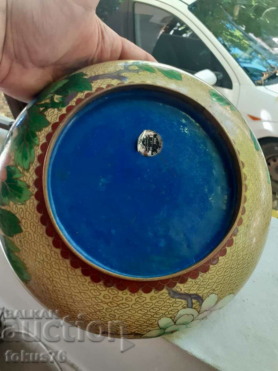 Delivery of Cloisonné - A great old bronze enamel bowl Delivery of Cloisonné - A great old bronze enamel bowl