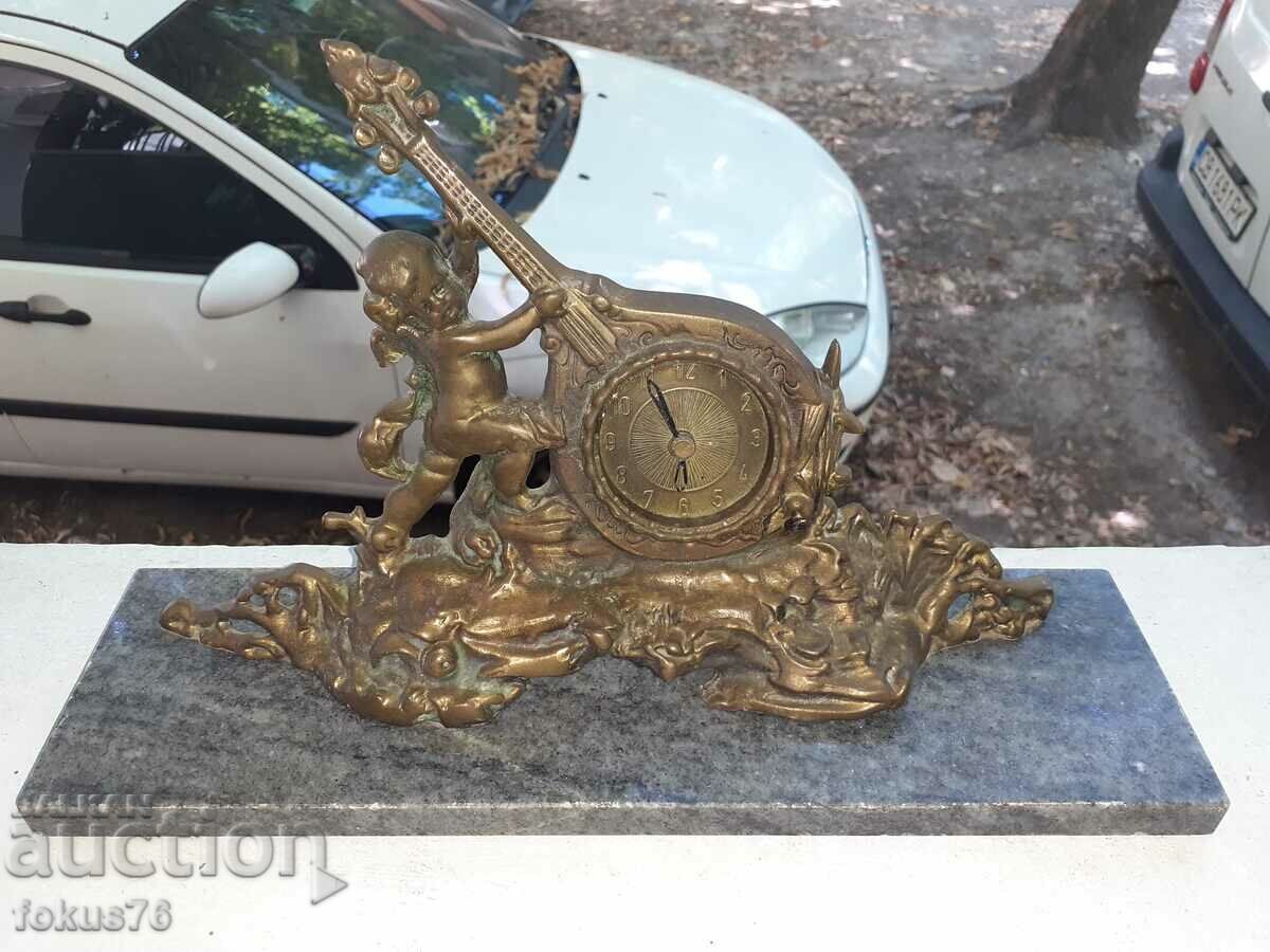 Old beautiful baroque mantel clock bronze marble with price 290.00 BGN | € 148.27 Old beautiful baroque mantel clock bronze marble with price 290.00 BGN | € 148.27