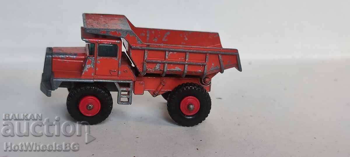 MATCHBOX LESNEY. No 28D Mack Dump Truck 1968