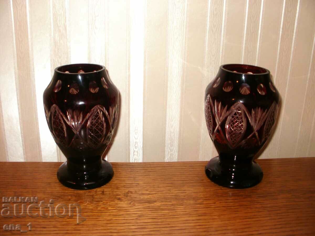 2 beautiful lead crystal vases, 18 cm high.