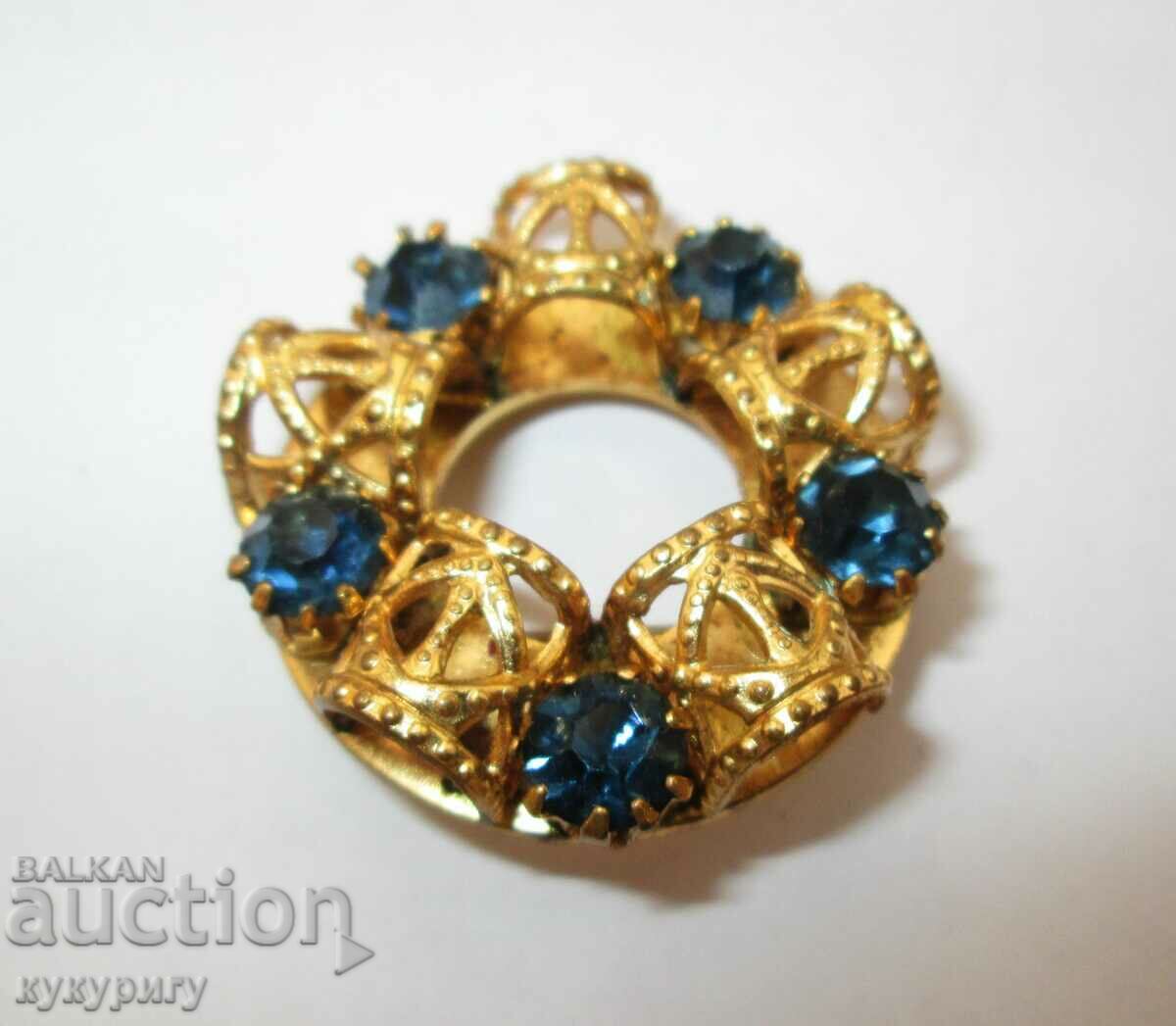 Old ladies brooch Art Deco jewel with gilding with price 35.00 BGN | € 17.90 Old ladies brooch Art Deco jewel with gilding with price 35.00 BGN | € 17.90