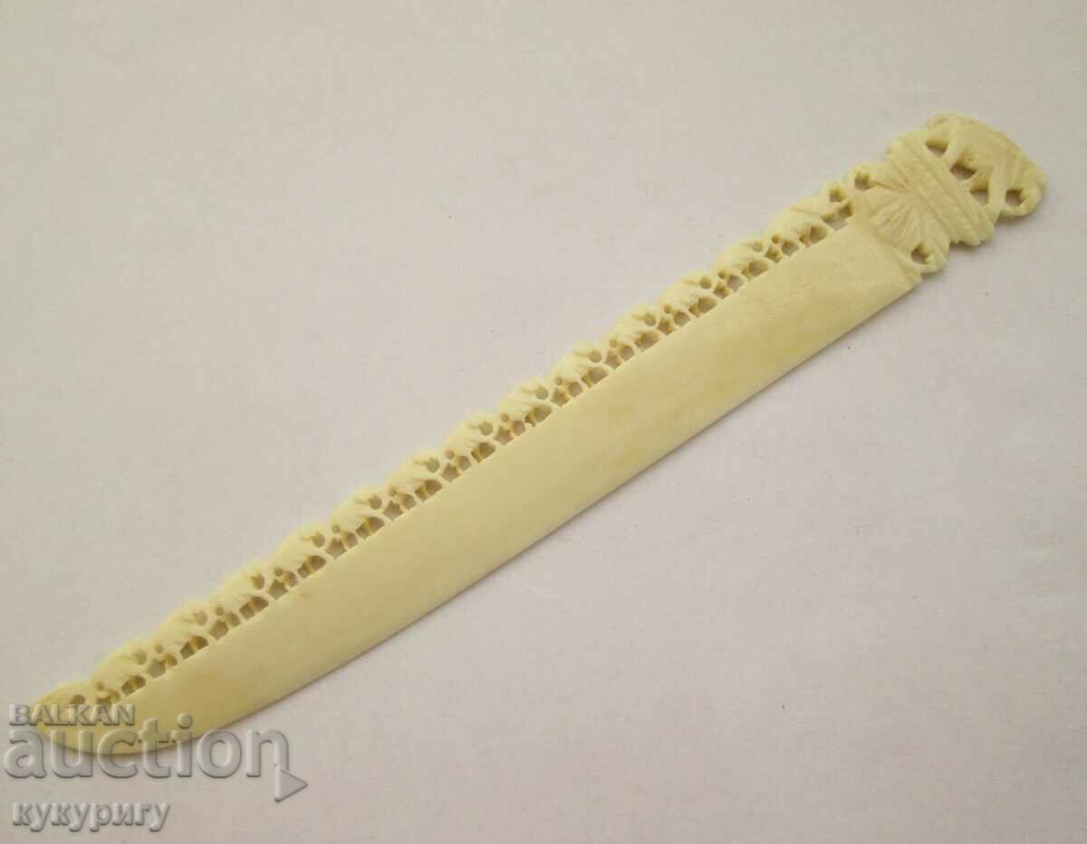Стар нож за писма от кост с декорация слон слончета