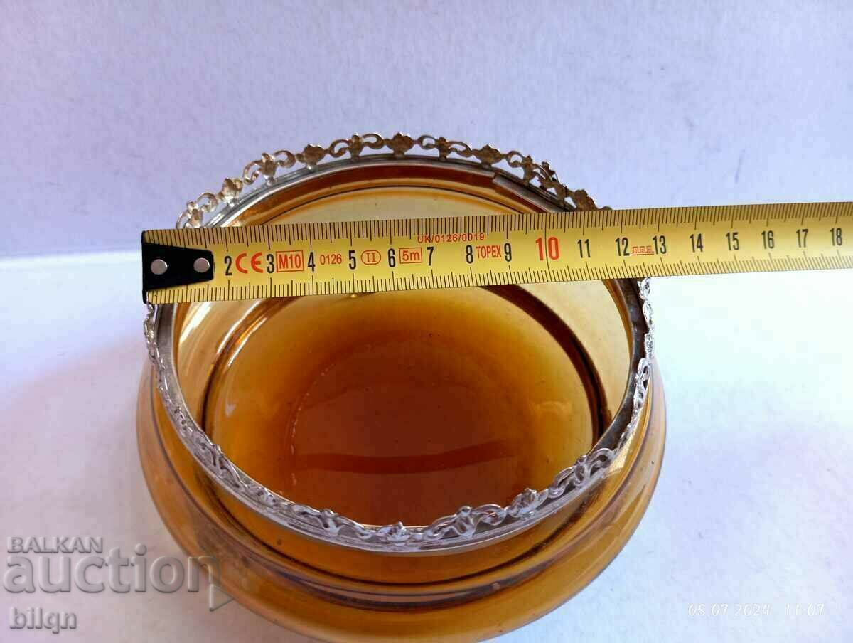 Vasă grozavă cu ornamente placate cu argint - 6