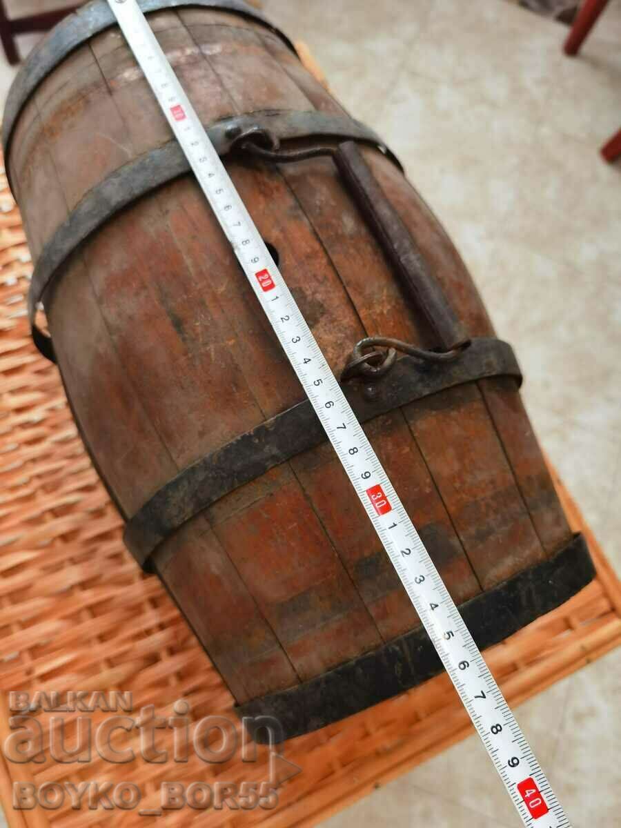 Auction  Old Barrel Barrel Keg with Carrying Handle