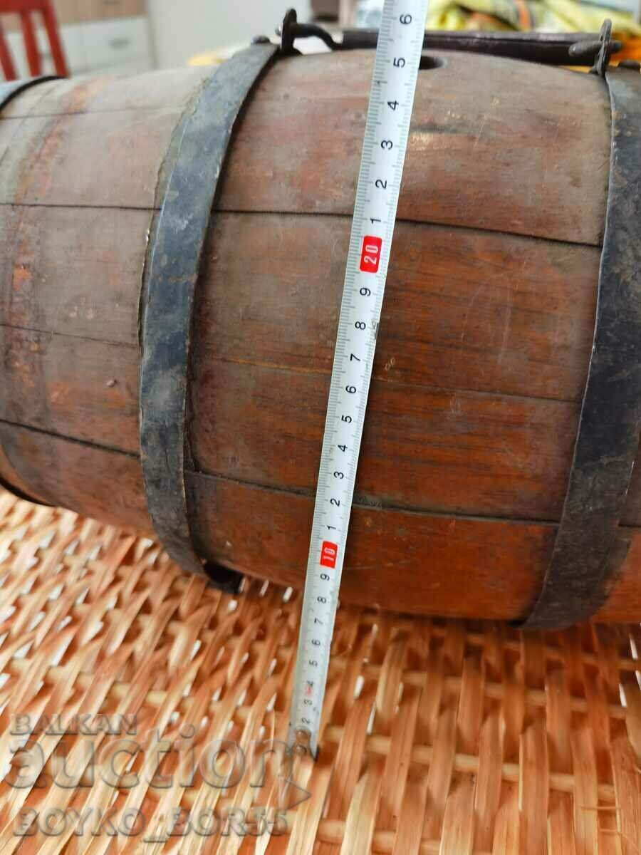 Delivery of Old Barrel Barrel Keg with Carrying Handle