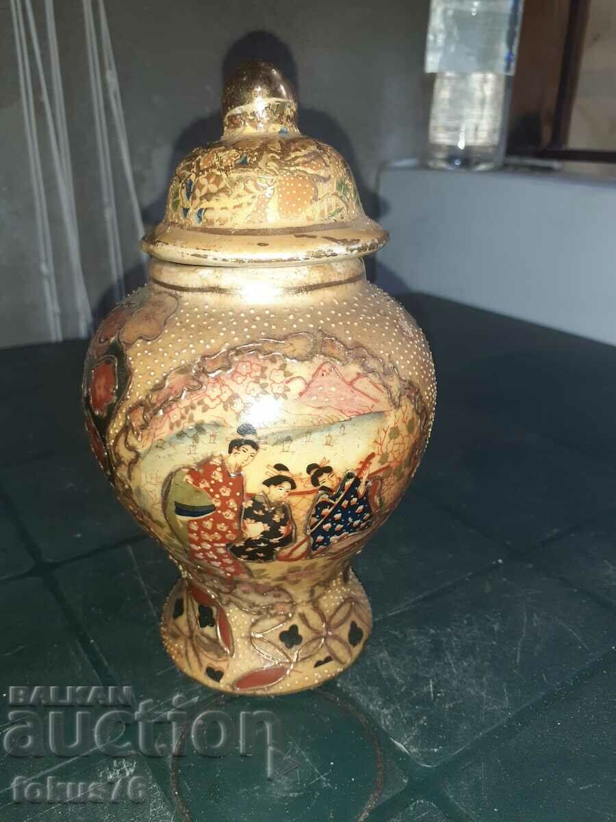 Beautiful old satsuma satsuma porcelain jar vase with lid