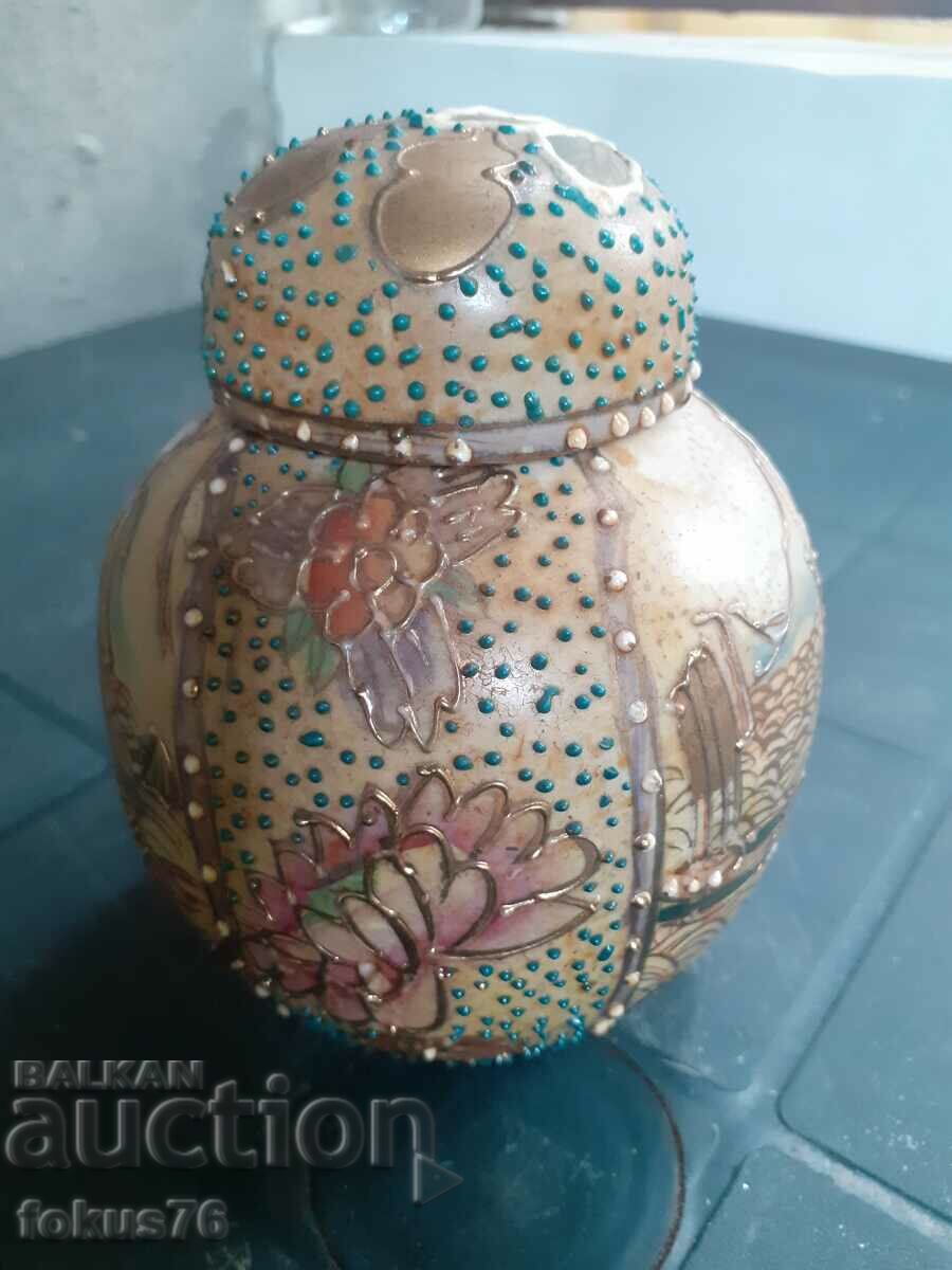 Beautiful old Satsuma porcelain vase Satsuma gilding with price 320.00 BGN | € 163.61