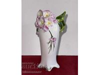 Красива порцеланова ваза с маркировка