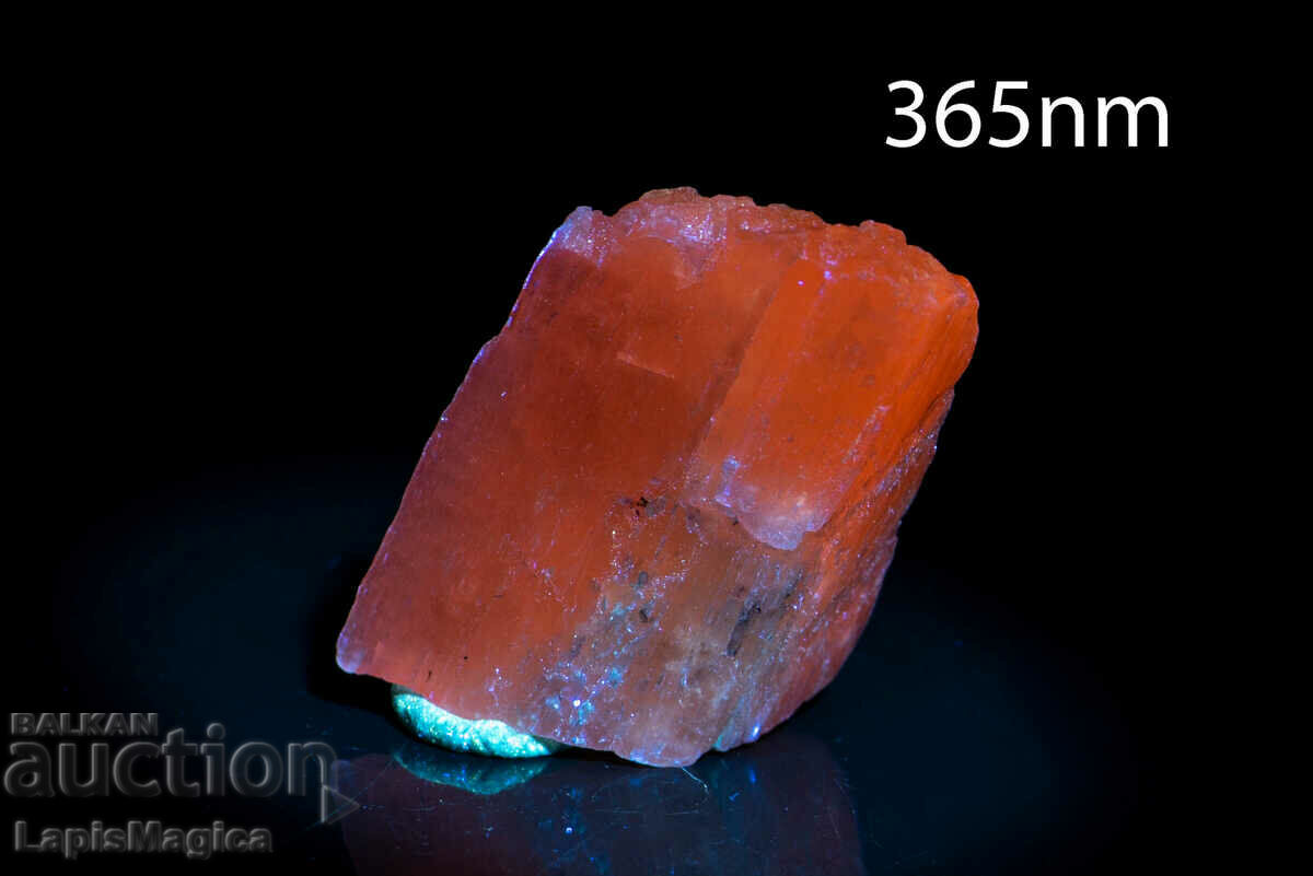 Green Spodumene 12.9g Fluorescent #5 with price 9.00 BGN | € 4.60 Green Spodumene 12.9g Fluorescent #5 with price 9.00 BGN | € 4.60